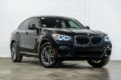 Francais: * Groupe Premium Essentiel * Groupe M Sport * Peinture métallisée noir saphir * Cuir noir...
