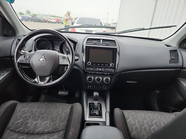 2021 Mitsubishi RVR SE SE AWC | 2.4L | Heated Seats | CarPlay + in Cars & Trucks in Guelph - Image 2
