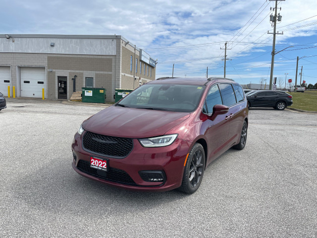 2022 Chrysler Pacifica Touring L ‘S’ Appearance  package. Leathe in Cars & Trucks in Sarnia - Image 2