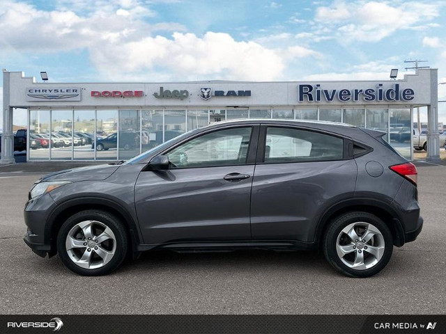 2016 HONDA HR-V LX in Cars & Trucks in Prince Albert - Image 3