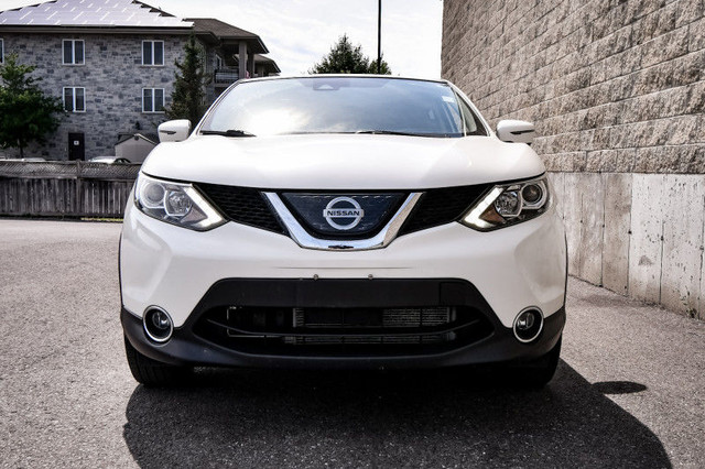 2019 Nissan Qashqai S • SUNROOF • HEATED SEATS • CP/AA • LOW MIL in Cars & Trucks in Cornwall - Image 4