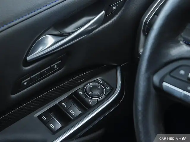 2024 Cadillac XT4 AWD | Sport | Dual Panel Sunroof in Cars & Trucks in Oshawa / Durham Region - Image 14