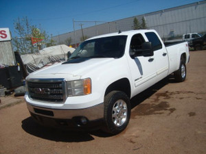2014 GMC Sierra 3500 4X4 CREW CAB LONG BOX DURAMAX DIESEL