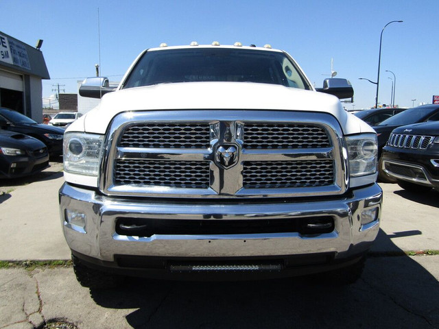 2014 Ram 3500 LARAMIE 4WD CREW CAB 6.4L HEMI in Cars & Trucks in Calgary - Image 3