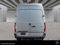 Mercedes-Benz Rive-Sud, la destination Mercedes-Benz par excellence. Bienvenue en première classe. D... (image 3)