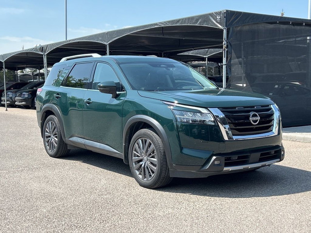 2022 Nissan Pathfinder SL PREMIUM 4X4 - PANORAMIC SUNROOF / 8 PA in Cars & Trucks in Calgary - Image 3