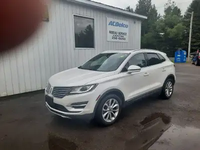 Financing warranty options available on this vehicle. This amazing Lincoln MKC is a crossover with t...