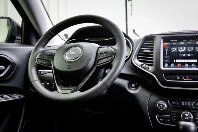 2022 Jeep Cherokee Trailhawk • REMOTE START • APPLE CARPLAY in Cars & Trucks in Kingston - Image 16