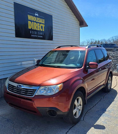 2010 Subaru Forester Versatile AWD SUV with Power Driver's Seat,