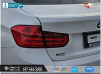 2L 4-CYLINDER ENGINE, LEATHER, SUNROOF, LARGE TOUCHSCREEN, RWD, KEYLESS ENTYR, PUSH START, AND MUCH... (image 6)