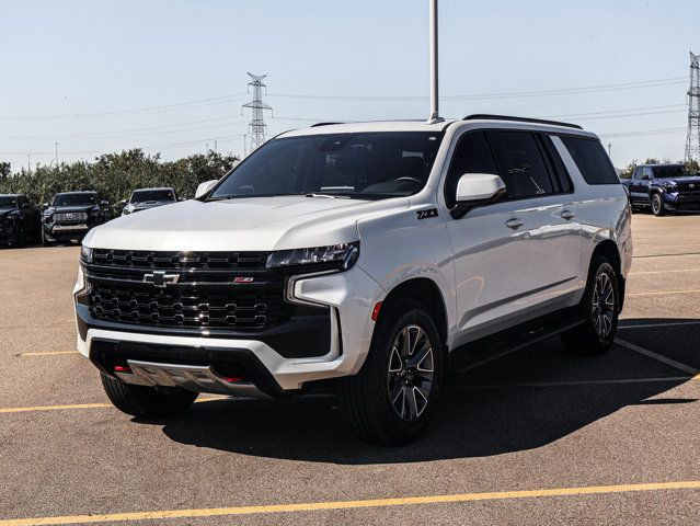 2023 Chevrolet Suburban Z71 Luxury 6.2L in Cars & Trucks in Strathcona County - Image 4
