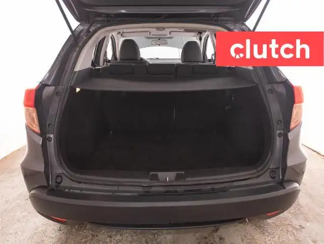 2018 Honda HR-V LX AWD w/ Front Heated Seats, Rearview Cam, Clim dans Autos et camions dans Ville de Toronto - Image 38