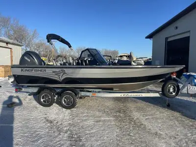 2025 KingFisher 2125 Arrow SportCompete, Tow, and Rip All Over the Lake The 2125 Arrow Sport is a ba...