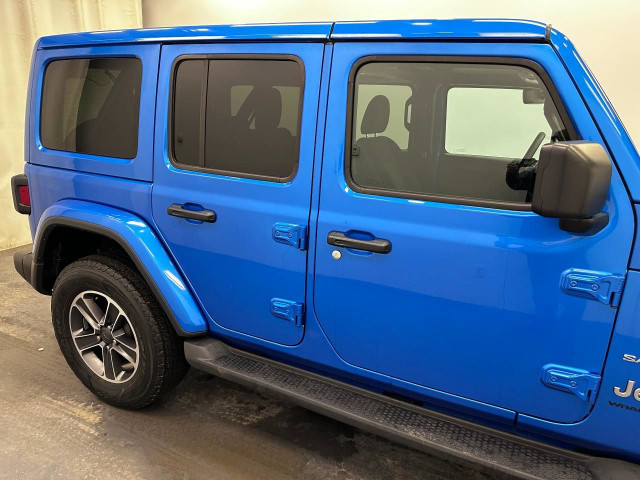 2023 Jeep Wrangler Sahara 2.0L TURBO 4CYL | HEATED FRONT SEAT... in Cars & Trucks in Lethbridge - Image 2