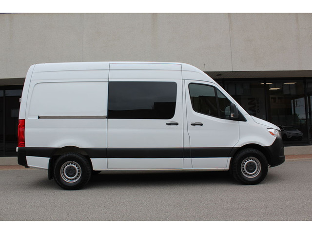 2019 Mercedes-Benz Sprinter Crew Van \"5 PASSENGERS CREW VAN\" - in Cars & Trucks in City of Toronto - Image 4