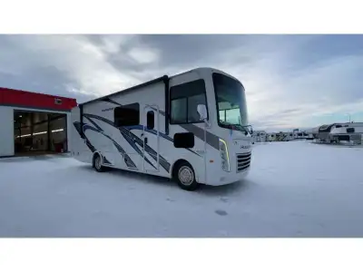 Thor Motor Coach Hurricane Class A gas motorhome 29M highlights: Full-Wall Slide 39in.in. Living Are...