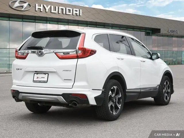 2019 Honda CR-V Touring in Cars & Trucks in Mississauga / Peel Region - Image 6