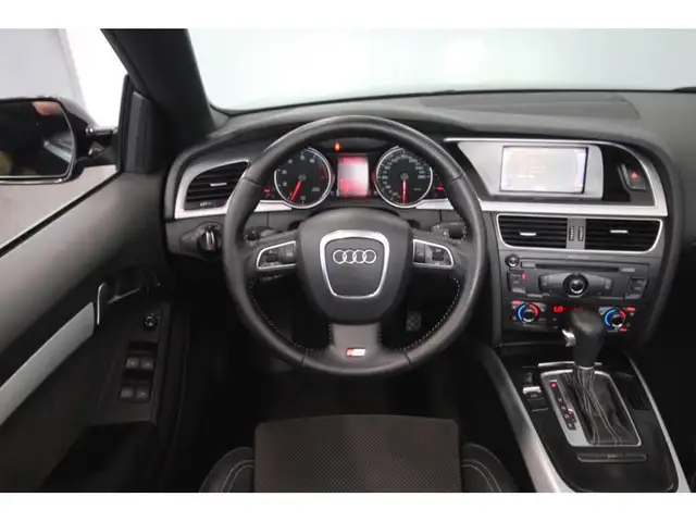 2011 Audi A5 S-LINE / 2.0 TFSI / CONVERTIBLE / QUATTRO in Cars & Trucks in Lévis - Image 34