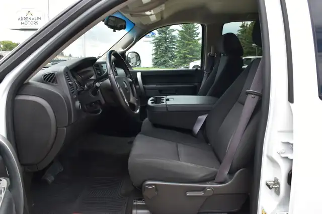 2012 GMC Sierra 1500 ***RARE HYBRID, ONLY HAS 61,000KM*** dans Autos et camions dans Calgary - Image 15