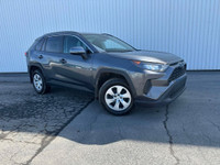 2021 Toyota Rav4 LE 2.5L FWD Financement Bancaire 1e 2e 3e chance Disponible —- FINANCEMENT MAISON D... (image 7)