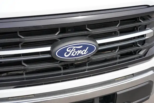 2024 Ford F-150 XLT | No Accidents | 400 HP EcoBoost | V6 Engine in Cars & Trucks in Calgary - Image 11