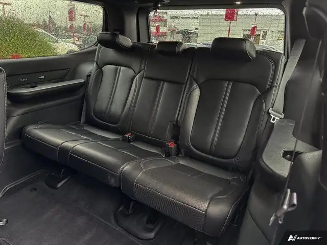 2023 Jeep Wagoneer Series III | Ex-Demo | 7-Passenger | 3.0L dans Autos et camions dans Tricities/Pitt/Maple - Image 22