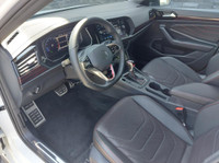 Autobahn Trim DSG Transmission Leather Interior Panoramic Sunroof Apple Carplay Android Auto Heated... (image 8)