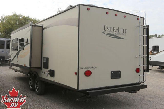 2011 EVERGREEN EVER-LITE 31DS in Travel Trailers & Campers in Hamilton - Image 4