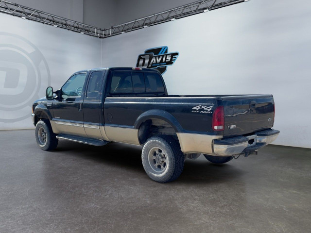 2000 Ford Super Duty F-350 SRW in Cars & Trucks in Lethbridge - Image 3