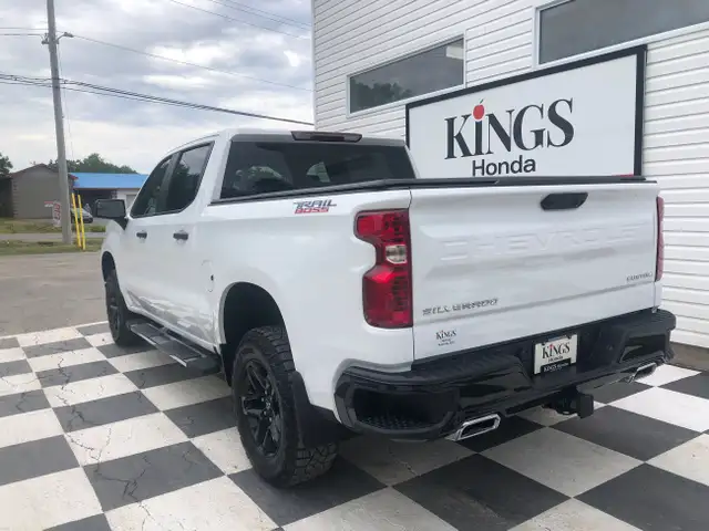 2024 Chevrolet Silverado K1500 Custom Trail Boss - Leather Seats in Cars & Trucks in Annapolis Valley - Image 7