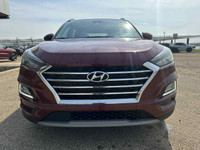 THIS 2020 HYUNDAI TUCSON ULTIMATE COMES IN A BEAUTIFUL BURGUNDY FINISH AND IS READY FOR ITS NEXT HOM... (image 6)