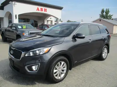 2016 Kia Sorento LX AWD Only 66,200 KMs New Kia Engine! Local kootenay suv, Looking for a reliable,...