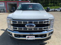 Super Duty F-350 SRW XLT 4WD Crew Cab 8' Box, 18" Aluminum Wheels, 6.7L V8 Turbo Diesel, 10-Speed Au... (image 8)