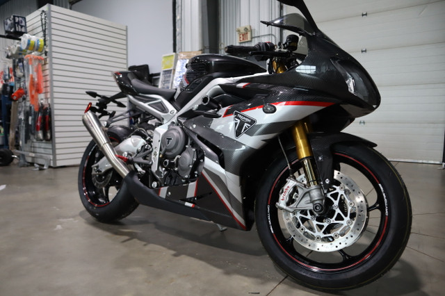 2020 Triumph Daytona Moto2™ 765 Limited Edition in Sport Bikes in Edmonton