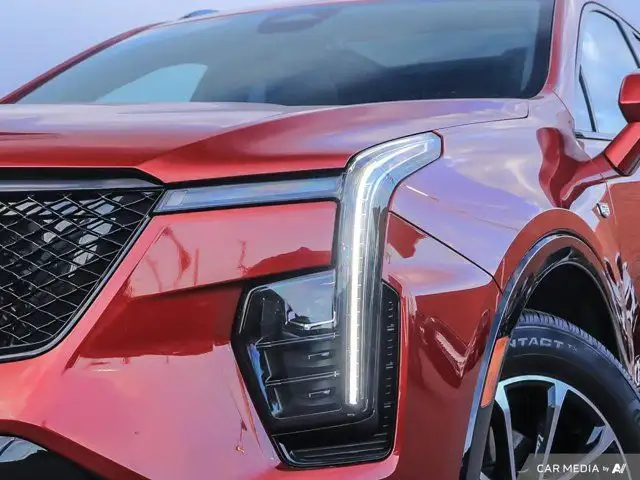 2024 Cadillac XT4 AWD | Sport | Dual Panel Sunroof in Cars & Trucks in Oshawa / Durham Region - Image 7