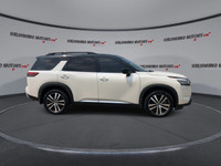 Engine: Gas V-6 3.5L L/100Km City: 11.7 L/100Km Hwy: 9.3 Safety Equipment ABS And Driveline Traction... (image 8)