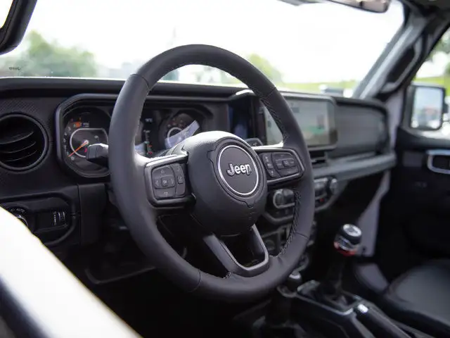 2025 Jeep Wrangler Rubicon, 2 Inch Lift, 38 Inch Tires & MORE in Cars & Trucks in Calgary - Image 22