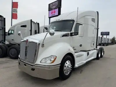 70'' Hirise Condo, Paccar MX13 455HP, Automatic, 12,500lb front axle, 40,000lb rear axle, Full Locke...