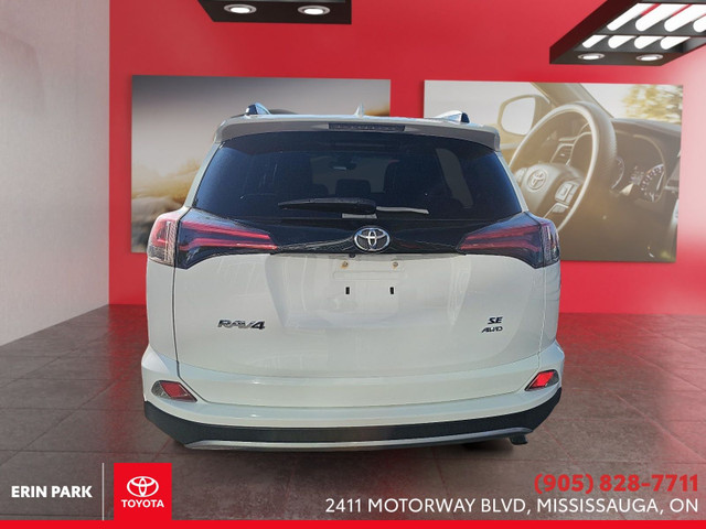 2018 Toyota RAV4 SE in Cars & Trucks in Oakville / Halton Region - Image 3
