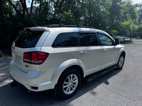 7 PASSENGER IN ABSOLUTE PERFECT CONDITION! 56 SERVICE RECORDS! BRING YOUR TRADE!! Buy with confidenc... (image 4)
