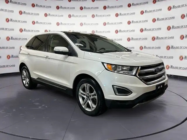 2017 Ford Edge Titanium AWD / Panoramic Sunroof in Cars & Trucks in Calgary - Image 10