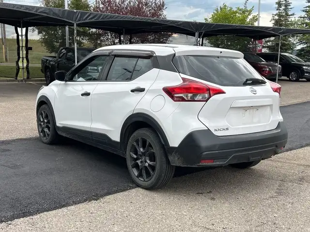2019 Nissan Kicks S FWD - AIR CONDITIONING / BACK UP CAMERA in Cars & Trucks in Calgary - Image 9