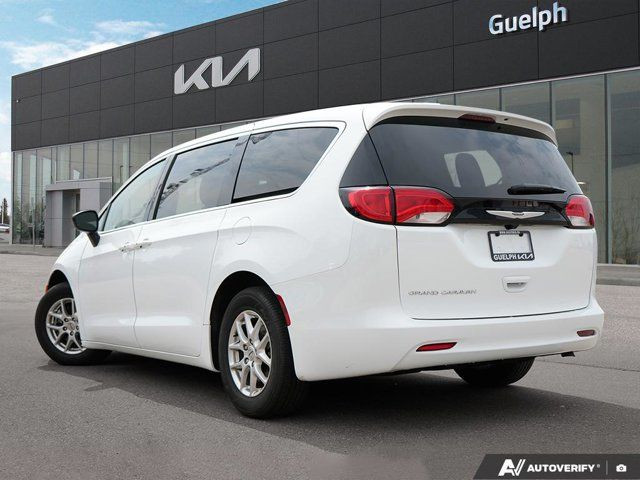 2024 Chrysler Voyager LX | Remote Start | Bucket Seats in Cars & Trucks in Guelph - Image 3