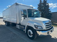 - 2019 HINO 338 VAN TRUCK - 386442 KM - 4x2 - 7.7L 6 Cylinder Diesel Engine - Hendrickson Air Ride S... (image 2)