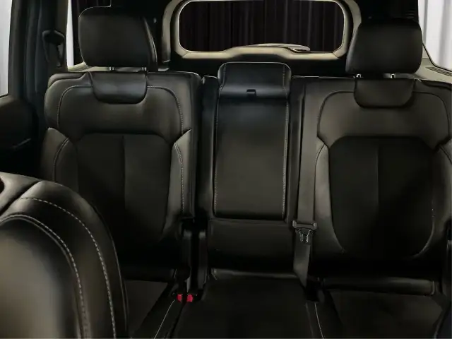 2024 Jeep Grand Cherokee L in Cars & Trucks in Strathcona County - Image 13