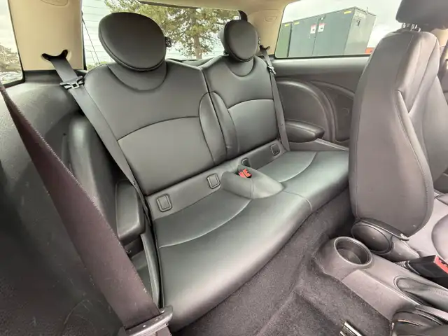 2012 MINI Cooper Hardtop 2dr Cpe Classic in Cars & Trucks in City of Toronto - Image 19