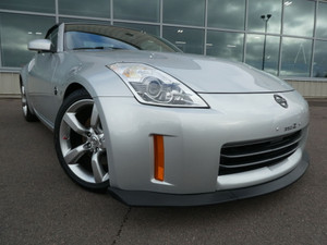 2007 Nissan 350Z Manual, Heated Seats, Car is in Miles