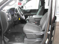 2019 GMC Sierra SLE 4x4 Crew Cab 6.5 Foot Box with 123,546km! Equipped with remote keyless entry, po... (image 7)