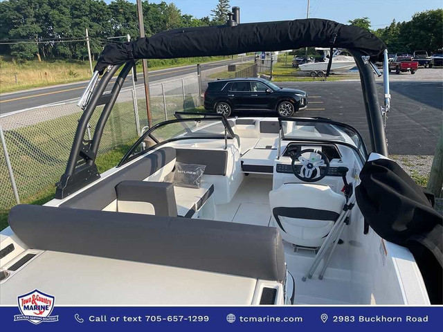 2024 Bayliner DX2000 in Powerboats & Motorboats in Peterborough - Image 4