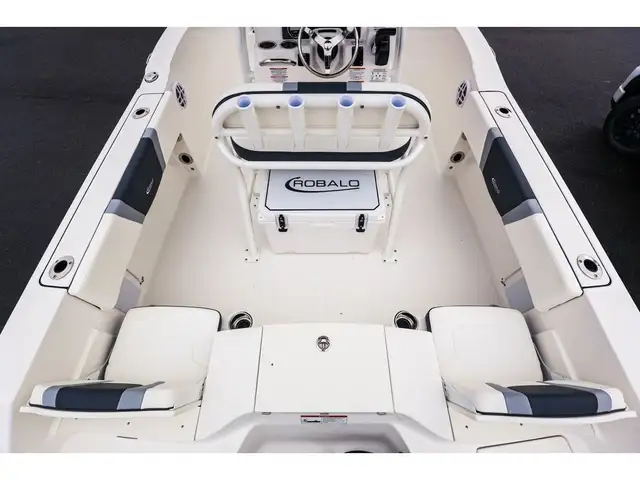 2024 Robalo R180 in Powerboats & Motorboats in Québec City - Image 15